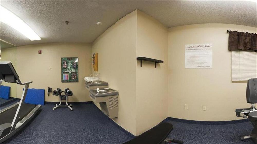 Candlewood Suites Salina By Ihg Bagian luar foto